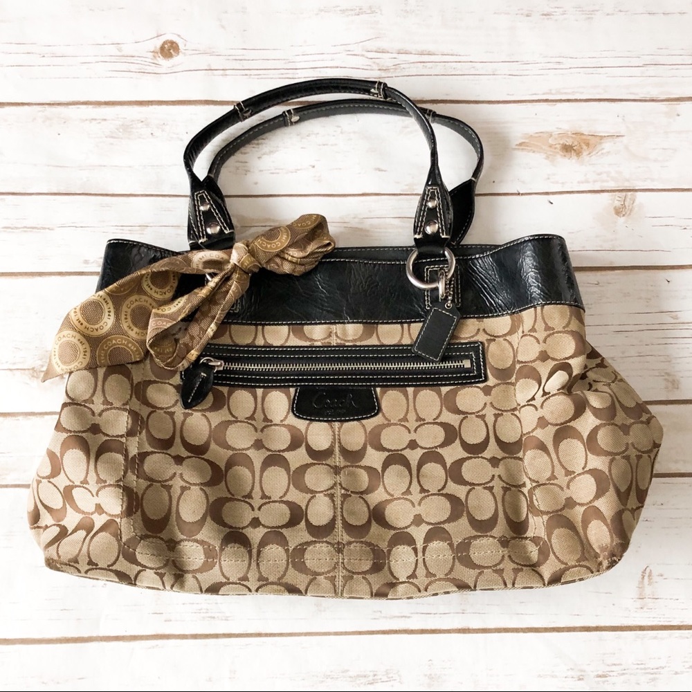 Coach Signature Shoulder Bag